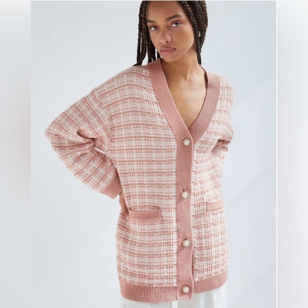 Aritzia Babaton Pink White V-neck Textured Knit Oversized Cozy Chic Cardigan